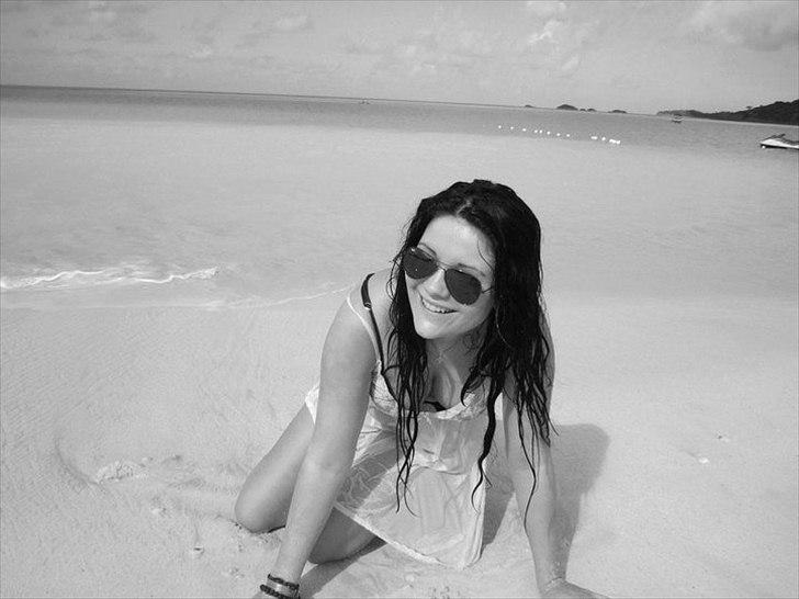 Kvinde Maja - På stranden i Caribien! :D billede 2