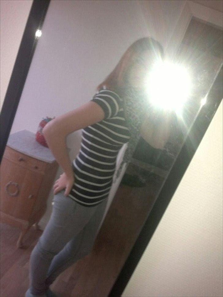 Kvinde Fie - Ja hva er der at sige et hurtigt billede inden skole kl 6 om morgenen :P billede 1