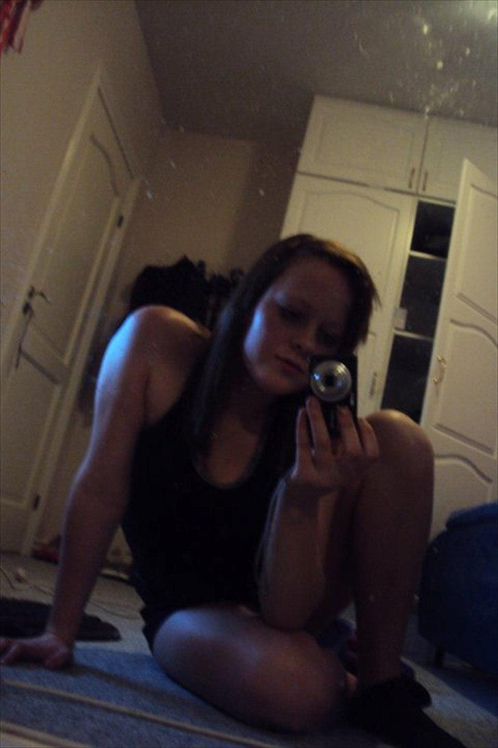 Kvinde katinka - nyfarvet..
2011 billede 11