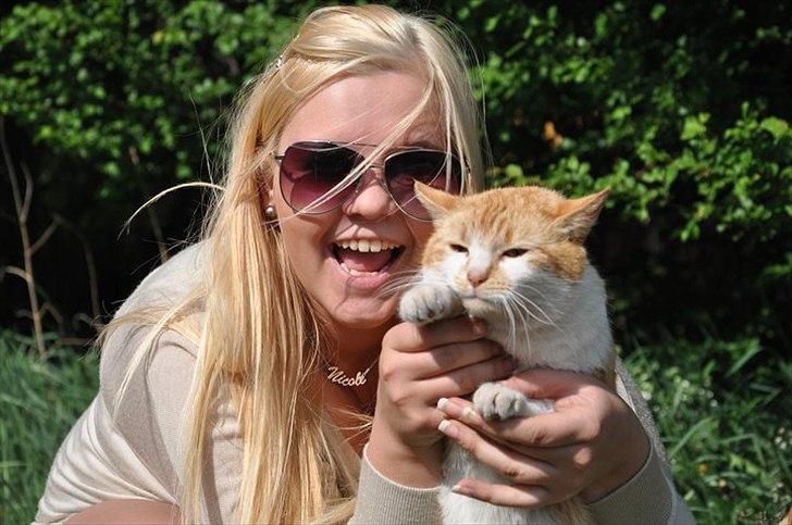 Kvinde Nicole - Hygge i stalden :p billede 6