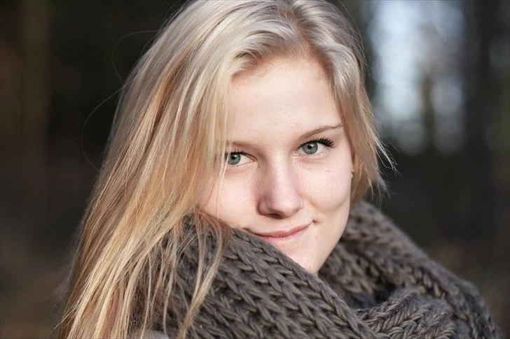 Kvinde Frk. Christensen - D. 17. Nov 2011 af Line Schmidt :-) billede 12