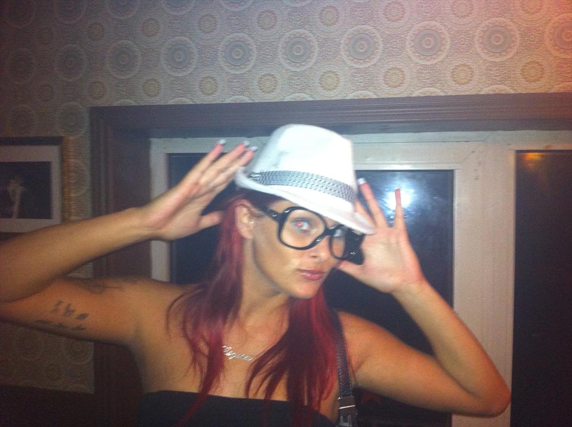 Kvinde Rigge - I en 10 hestes af kaliber.. billede 9