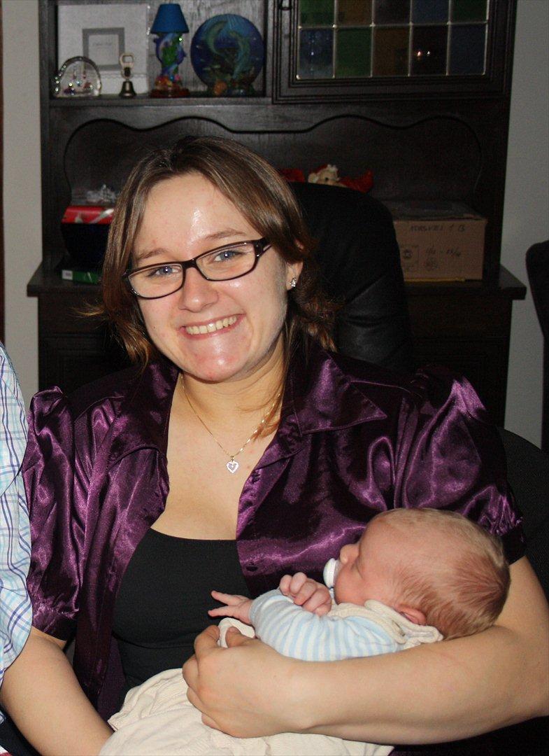 Kvinde Maria - Jeg og min dejlig dreng Tobias <333 Juleaften 2011 billede 18