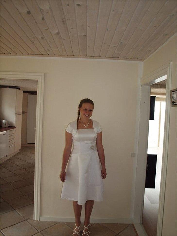 Kvinde Malou K.B. - Min konfirmation :-* billede 7