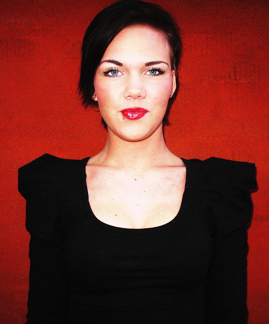 Kvinde Emily Martin billede 1