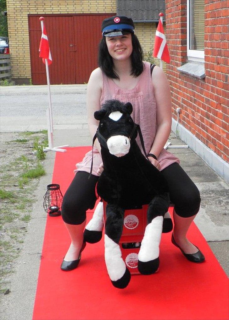 Kvinde Mette Elena - Student 2011 billede 11