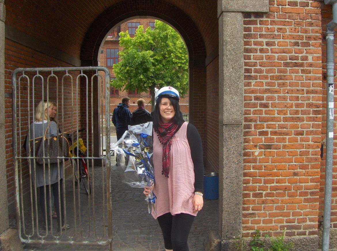 Kvinde Mette Elena - Student 2011 billede 15