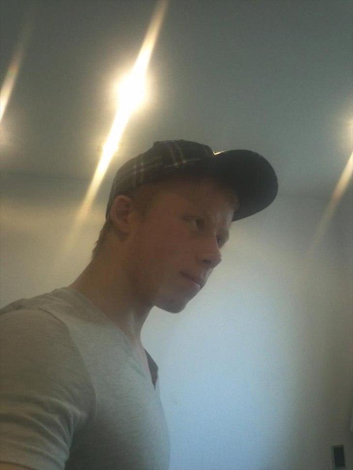 Mand Toni Hansen billede 4