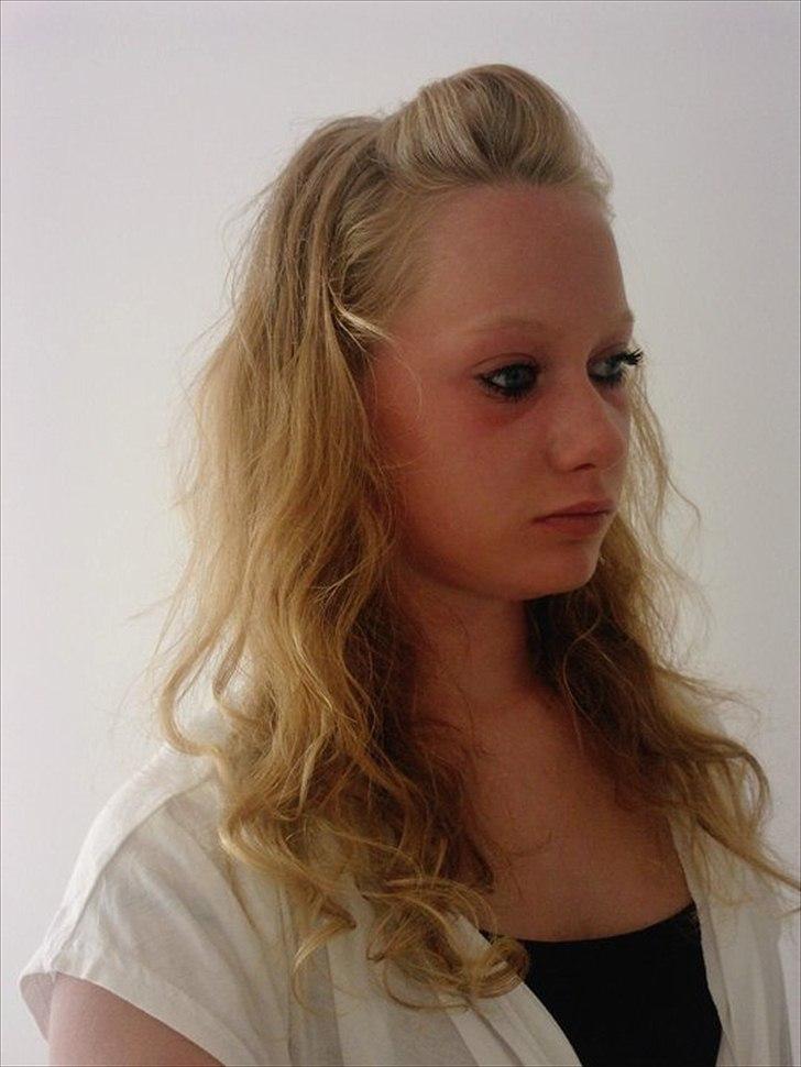 Kvinde Anika - dengang jeg var blond billede 3