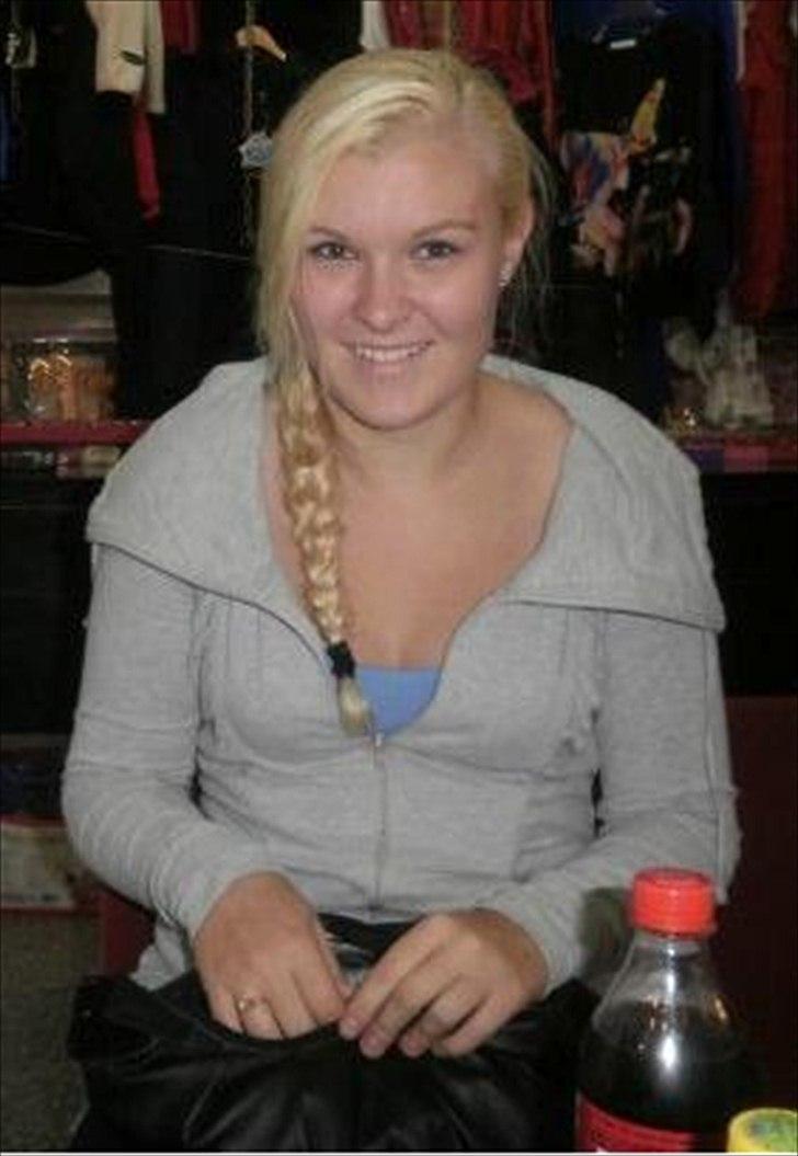 Kvinde Carina - Kina 2010
 billede 1