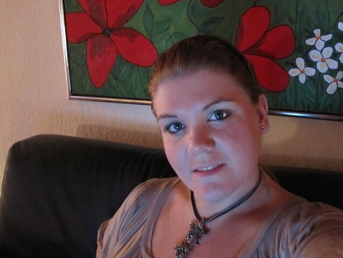 Kvinde Mia - billede taget november 2010 billede 4