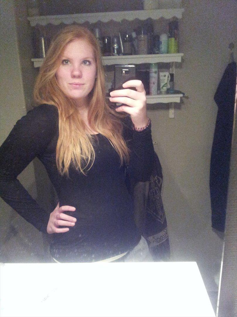 Kvinde Simone Bell billede 3