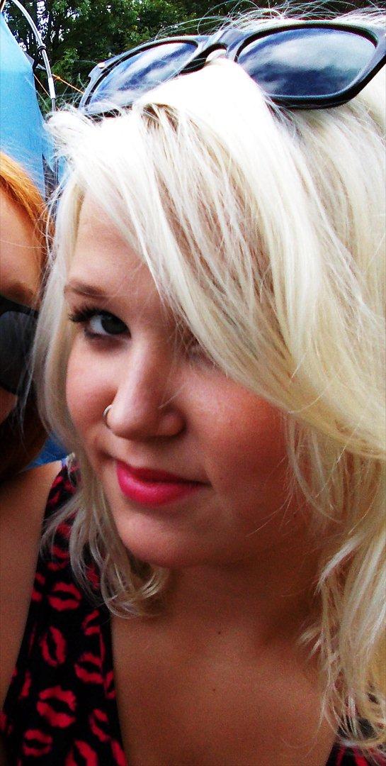 Kvinde Sisse billede 4