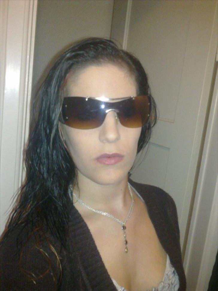 Kvinde Simone J billede 18