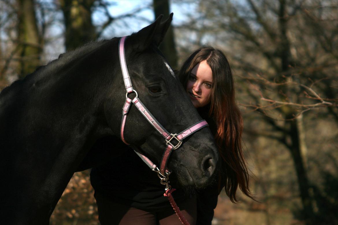 Kvinde Janie - Domingo og jeg - min elskede hest <3 Marts 2012 billede 3