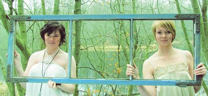 Kvinde Mette Elena - Dreaming Forest by Emma Kloster
Mig og Frida billede 17