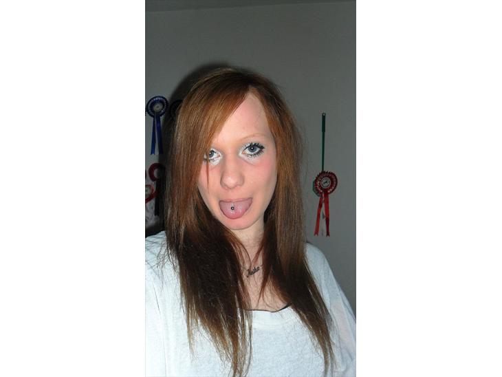 {{currentPhoto.altText}} billede {{currentPhoto.number}}