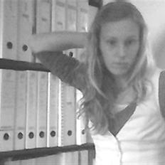 Kvinde Lotte Potte ! 