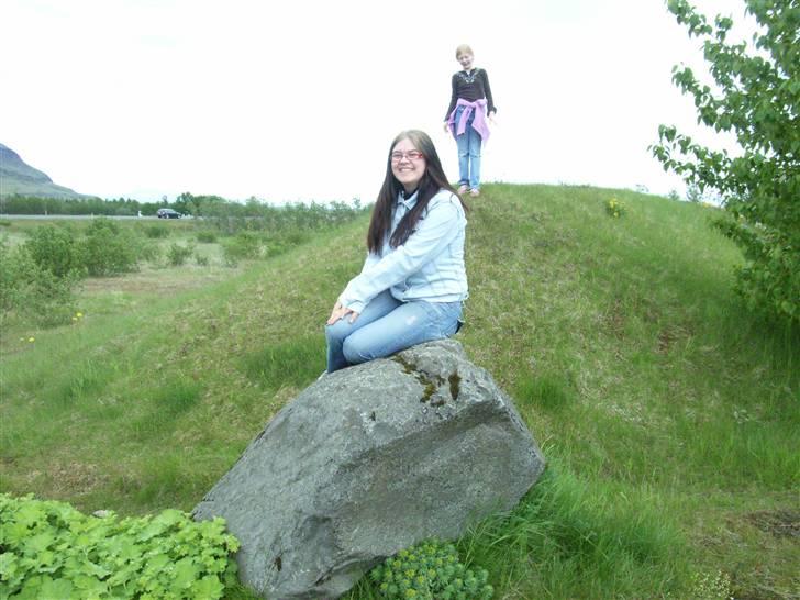 Kvinde Charlotte - ´´den lille havfrue´´ var til traktortræk og skulle lige a´ lidt fun... taget i sommers i Island^^ billede 3