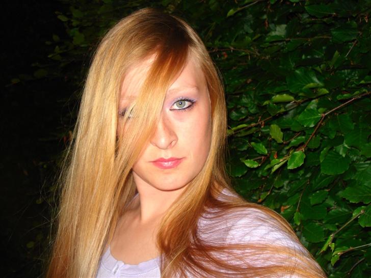 Kvinde Sanni billede 11