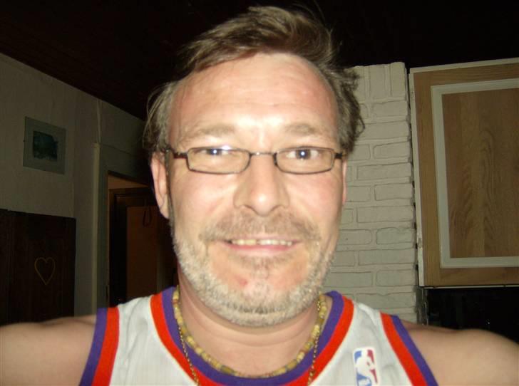 Mand Allan Vitus Hansen - Her er jeg,   smil, smil billede 1