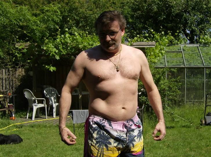 Mand Allan Vitus Hansen - Min søn tager billede af mig billede 8