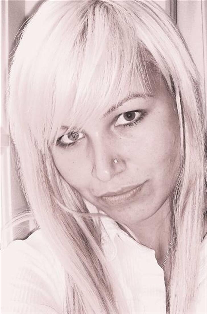 Kvinde Salmira billede 10