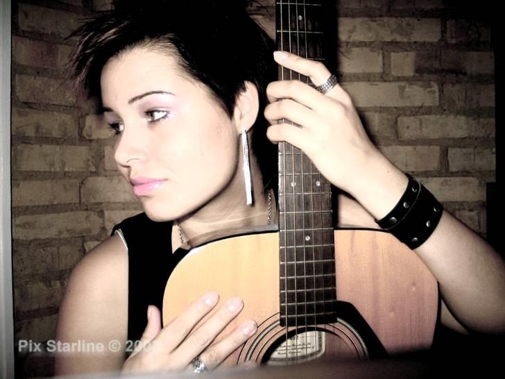 Kvinde Salmira billede 16