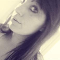 Kvinde .. Frk Ida Hansen ;b <3