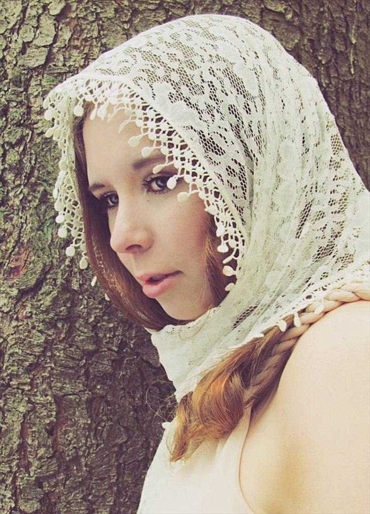 Kvinde Bella Vinter - 19th century beauty.. 
Dreaming Forest by Emma ''Amy'' Gro Kloster!  billede 14