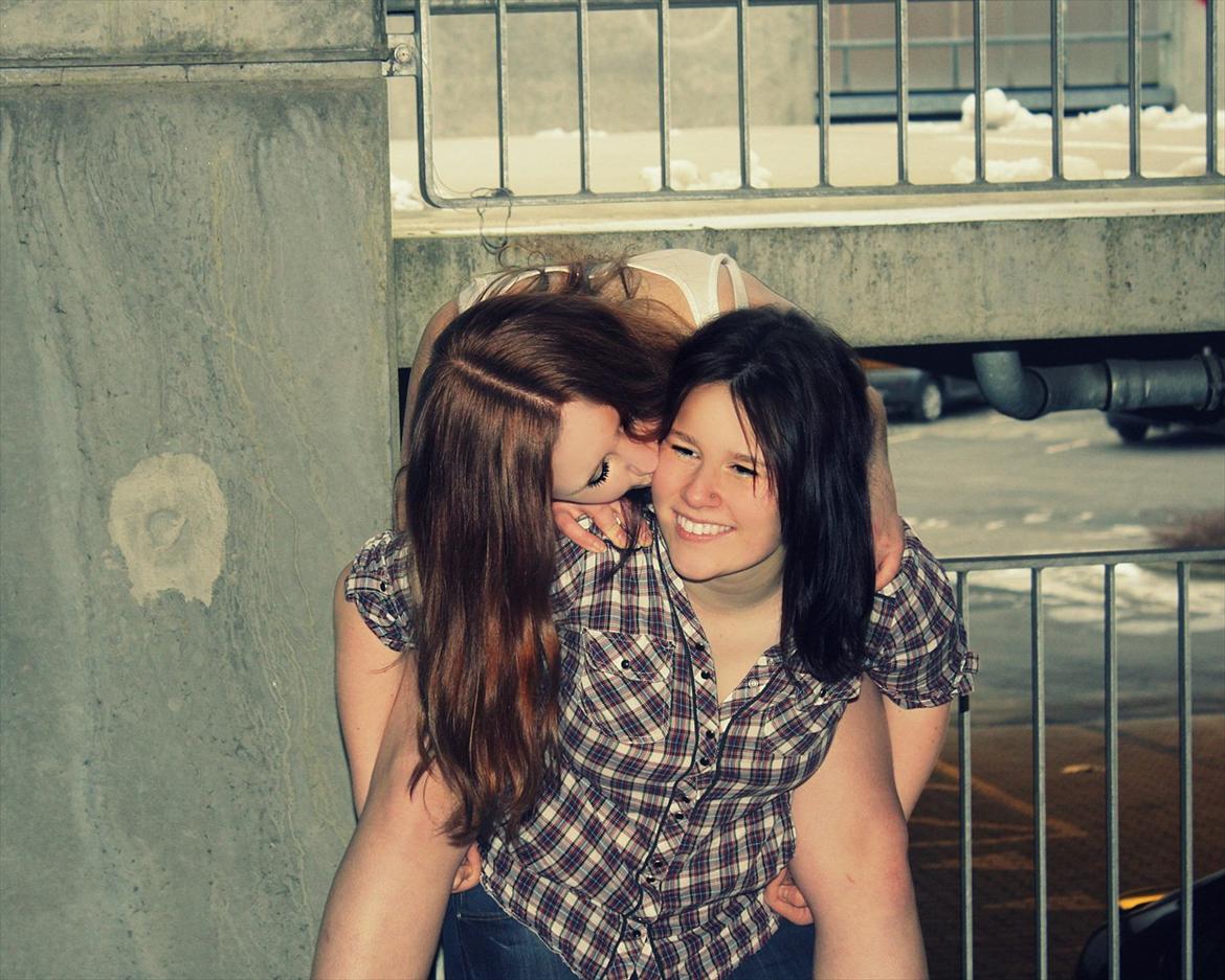 Kvinde Bella Vinter - Mig og min bedste veninde :3 billede 16