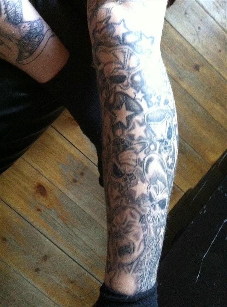 Mand Michael - lidt af min tattoo på benet billede 9