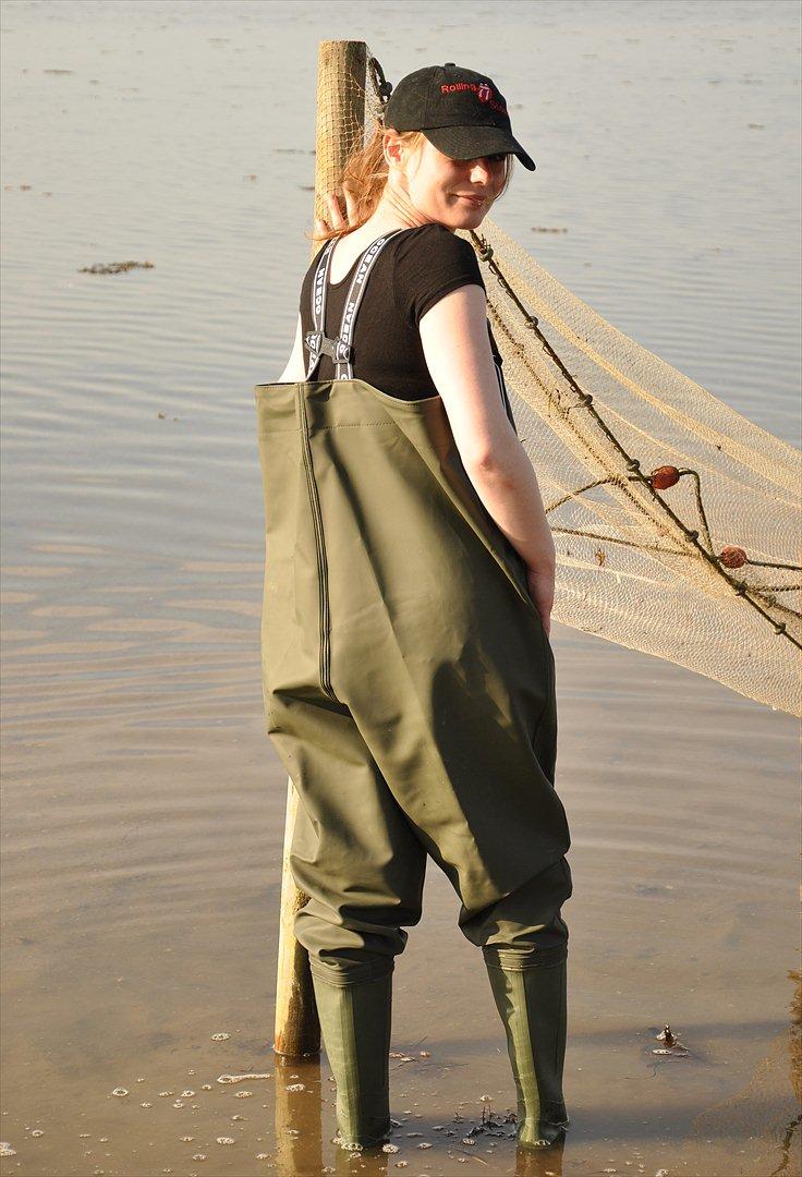 Kvinde Nina kære Nina - Waders er uden sammenligning det mest sexede en kvinde kan iføre sig... Det vælger jeg i hvert fald at tro når jeg røgter rejserosen ; ) billede 4