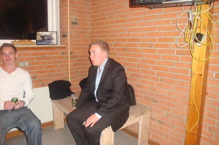 Mand Mikkel Sztuk - KKan også være fin i et jakkesæt ;) billede 6