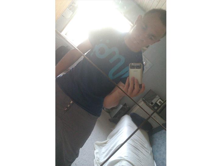 {{currentPhoto.altText}} billede {{currentPhoto.number}}