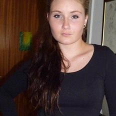 Kvinde Sabrina Benedichte