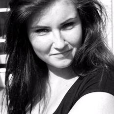 Kvinde Sabrina Benedichte