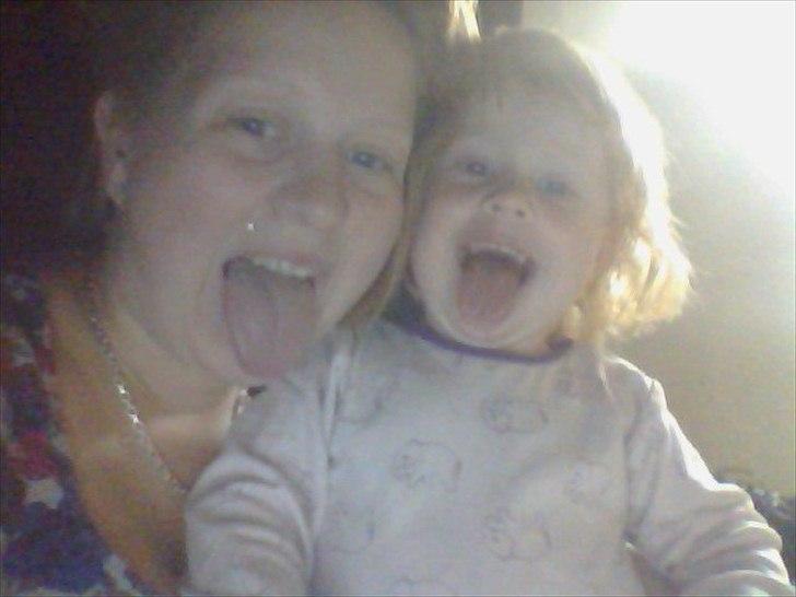 Kvinde Camilla Gubbi - Søskende hygge :D billede 10