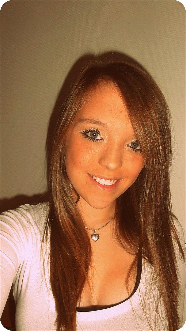 Kvinde Josefine :i<3 - Fordi man ikke behøver at være perfekt :-) billede 1