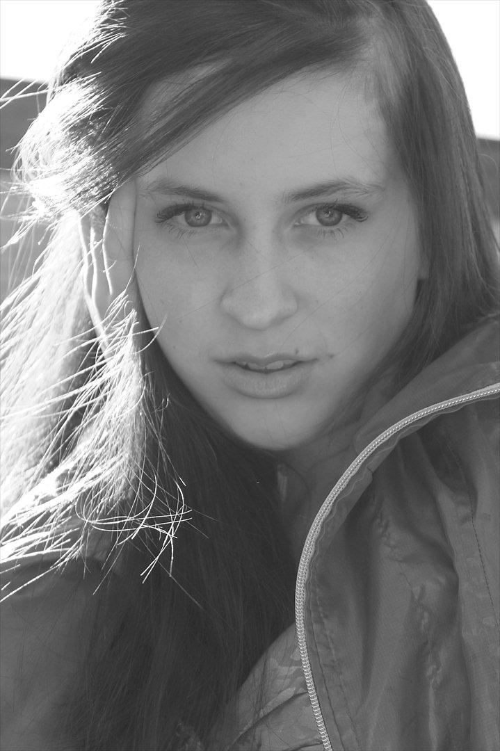 Kvinde Anja  billede 13