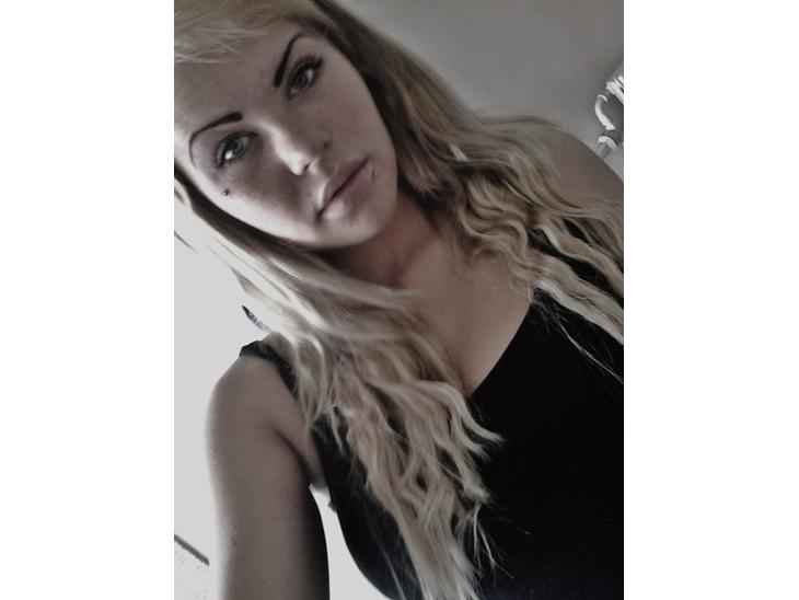 {{currentPhoto.altText}} billede {{currentPhoto.number}}