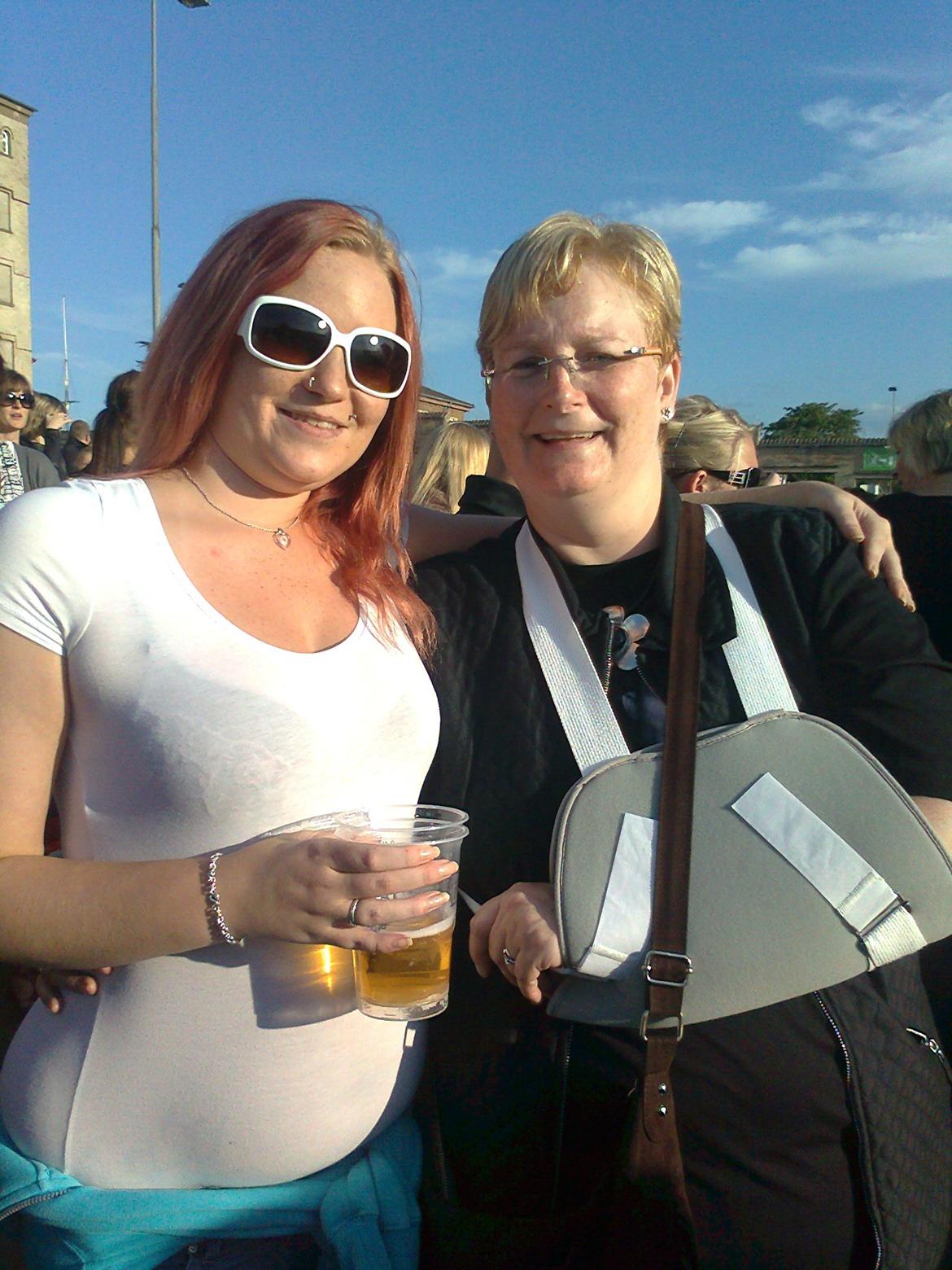 Kvinde Bettina//Fnuggi - Koncert ved Horsens statsfængsel, Juni 2012 billede 6