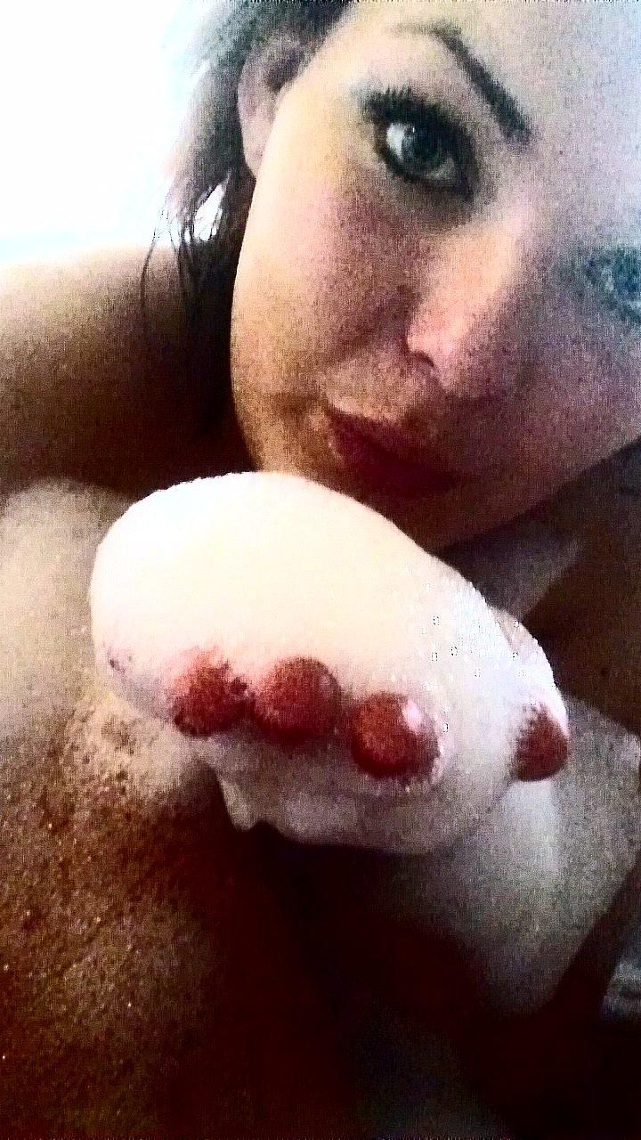 Kvinde Line billede 19