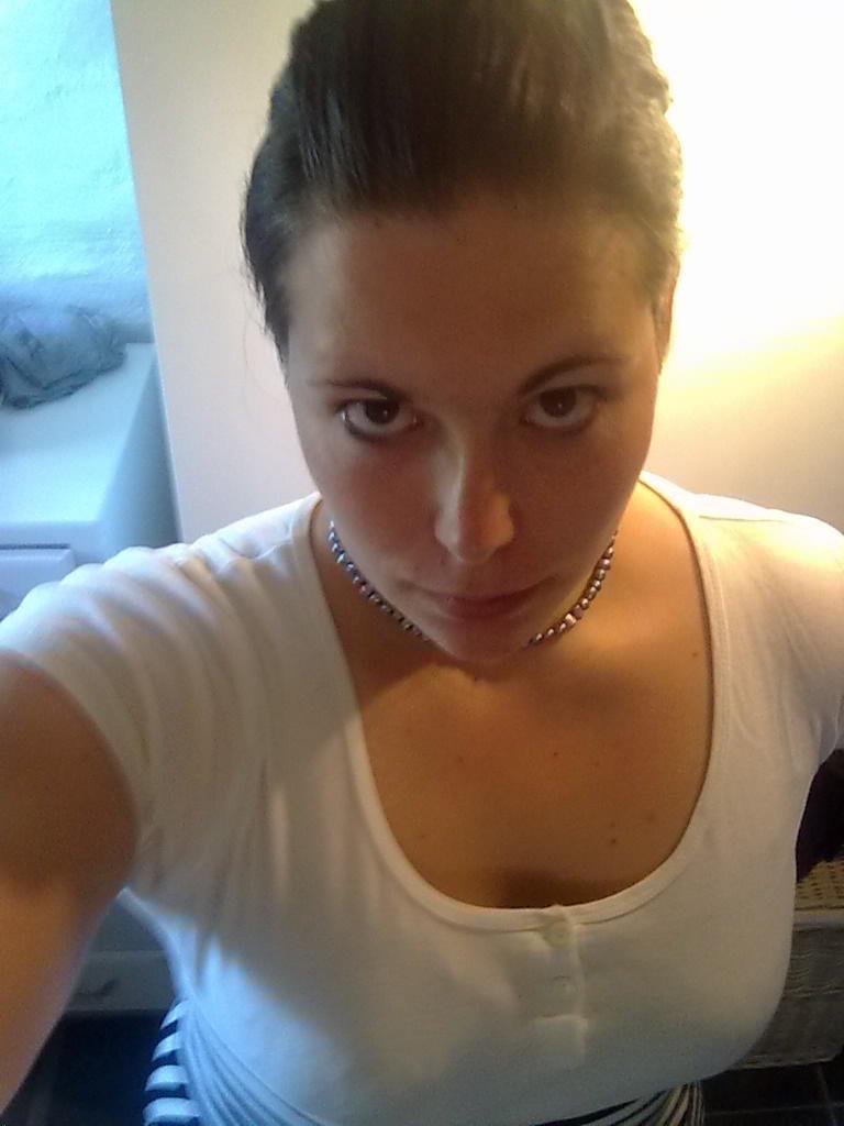 Kvinde Line billede 13