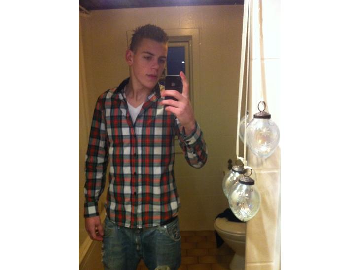 {{currentPhoto.altText}} billede {{currentPhoto.number}}