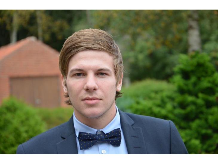 {{currentPhoto.altText}} billede {{currentPhoto.number}}