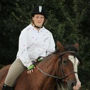 Kvinde Astrid Skalkam