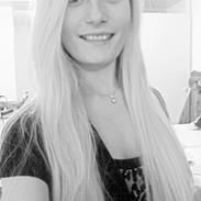 Kvinde Julie