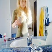 Kvinde Julie
