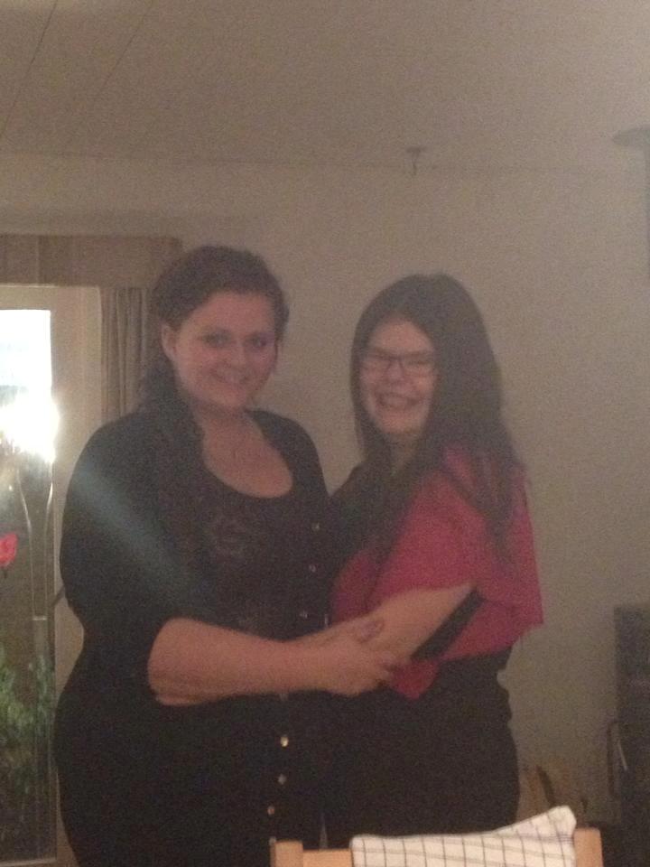 Kvinde Mia Vingtoft - Lene og jeg nytårsaften 2012/2013 <3  billede 4